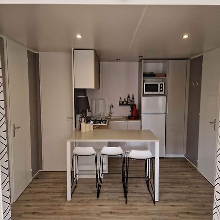 Mobil Home Tout Confort سا يْليرْ دو ري المظهر الخارجي الصورة